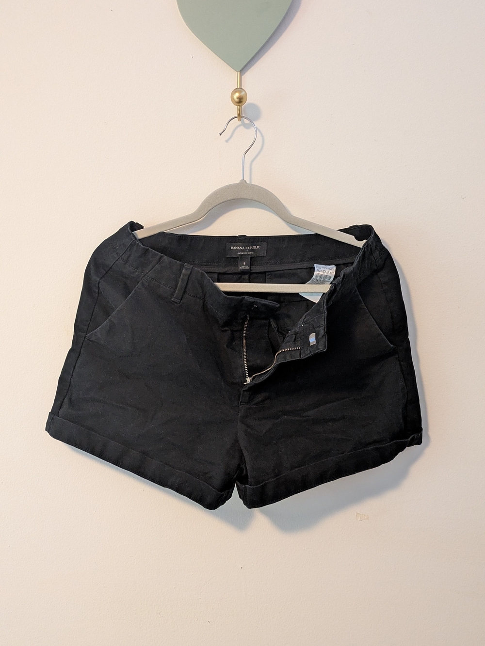 Banana Republic Black High-Waist Cuffed Linen-Blend Shorts